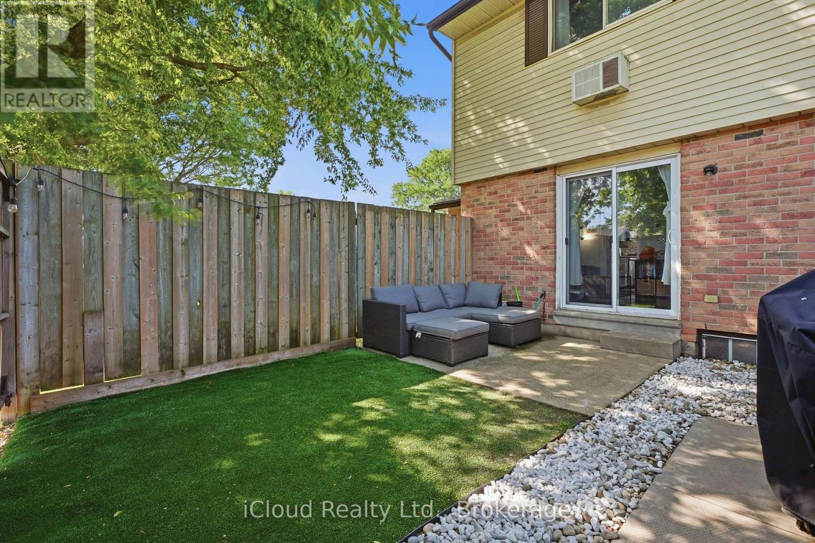 #1 40 SILVERCREEK PARKWAY - 29