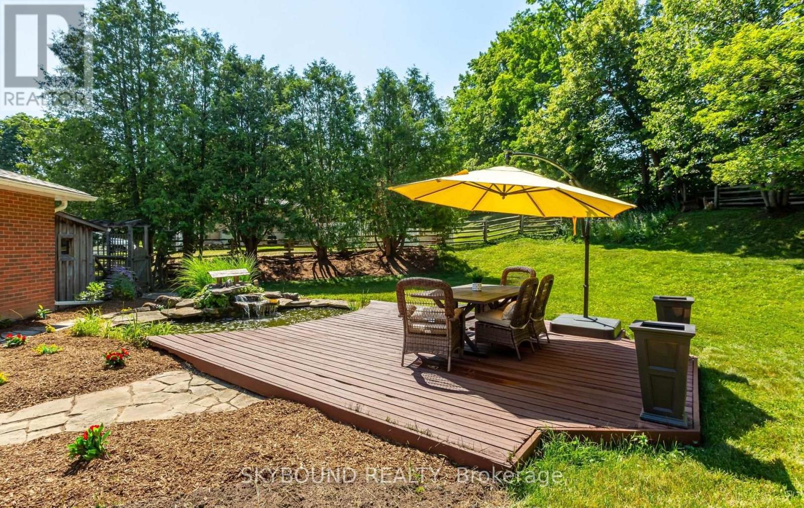 9 DELERIN CRESCENT - 31
