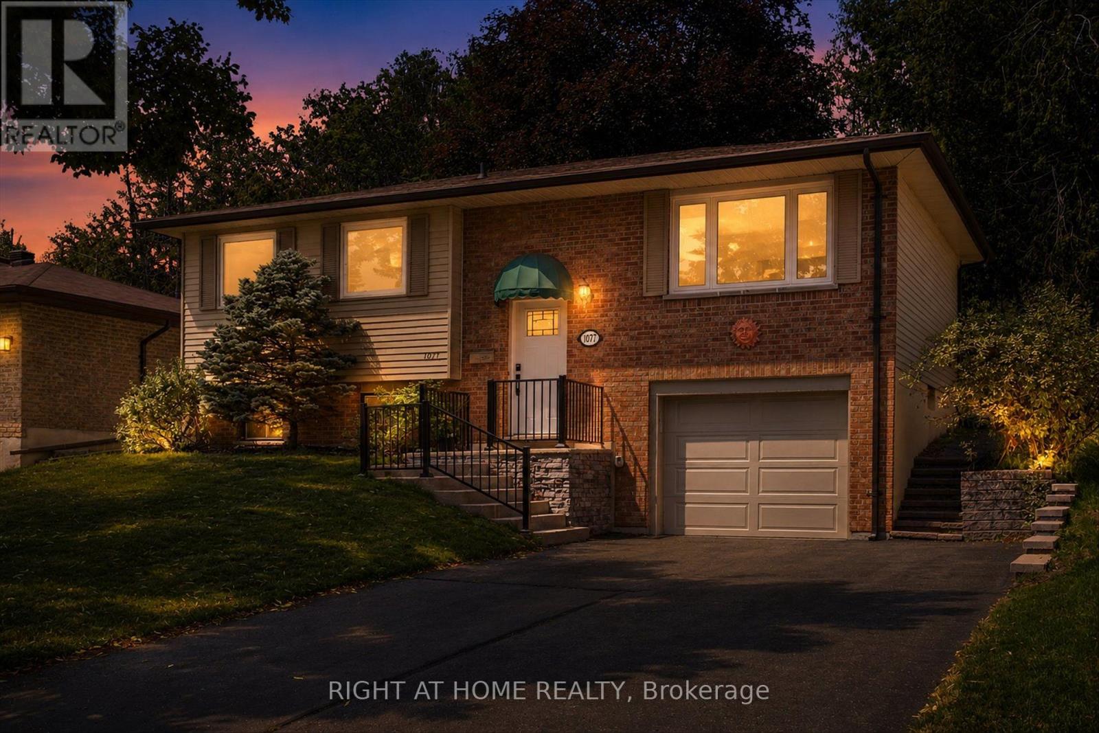 1077 DANITA BOULEVARD - 1