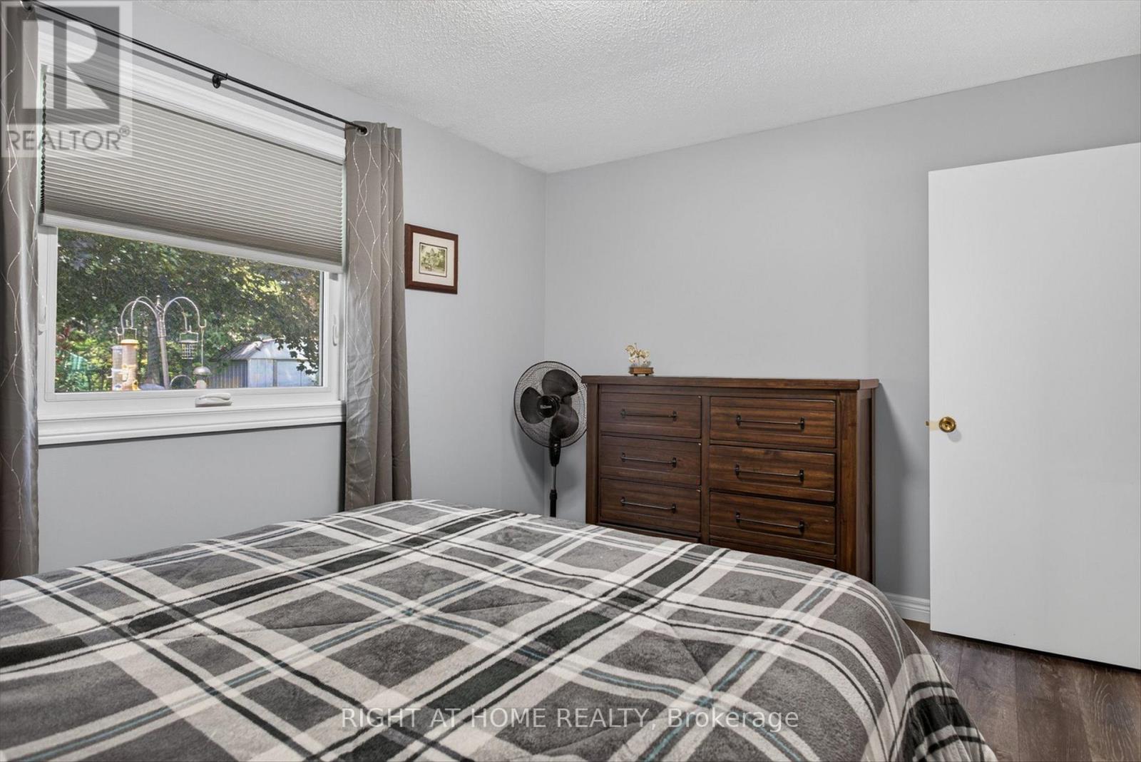 1077 DANITA BOULEVARD - 13