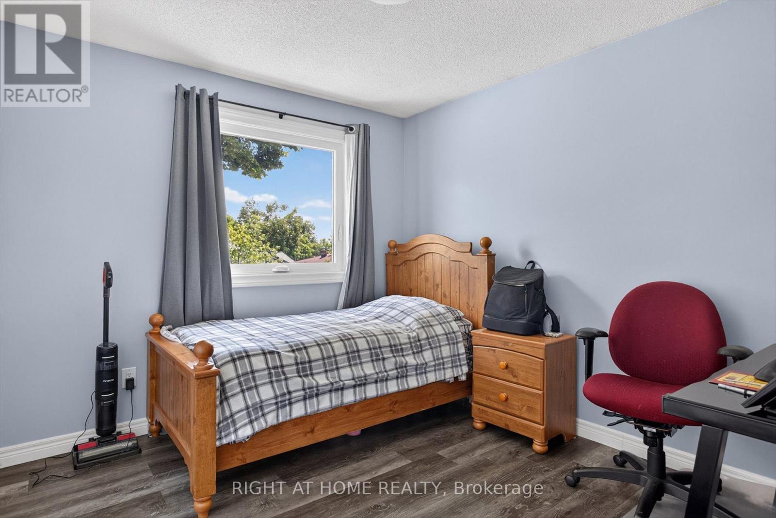 1077 DANITA BOULEVARD - 14