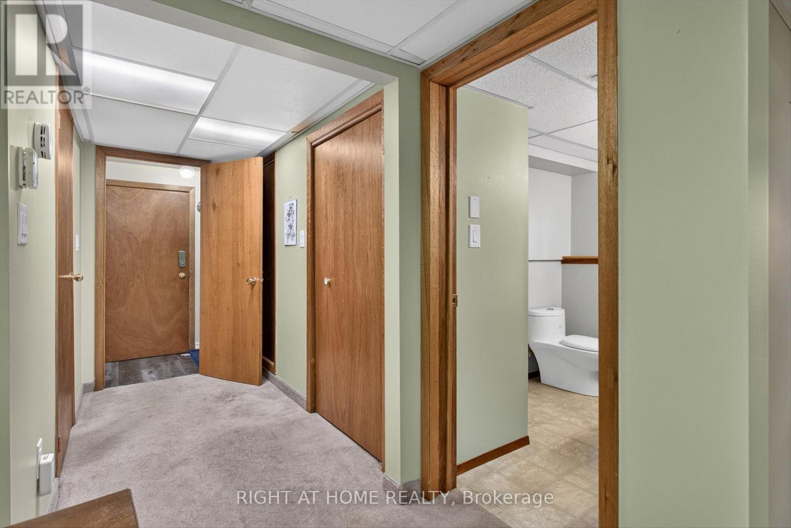 1077 DANITA BOULEVARD - 19