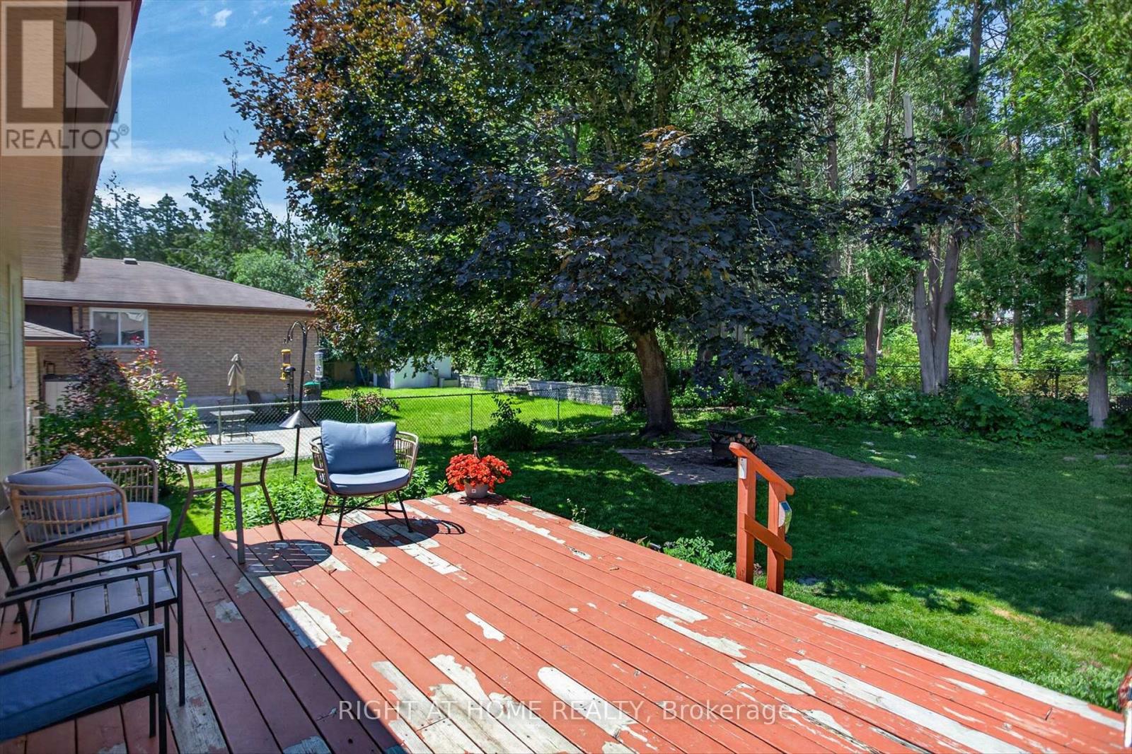 1077 DANITA BOULEVARD - 28