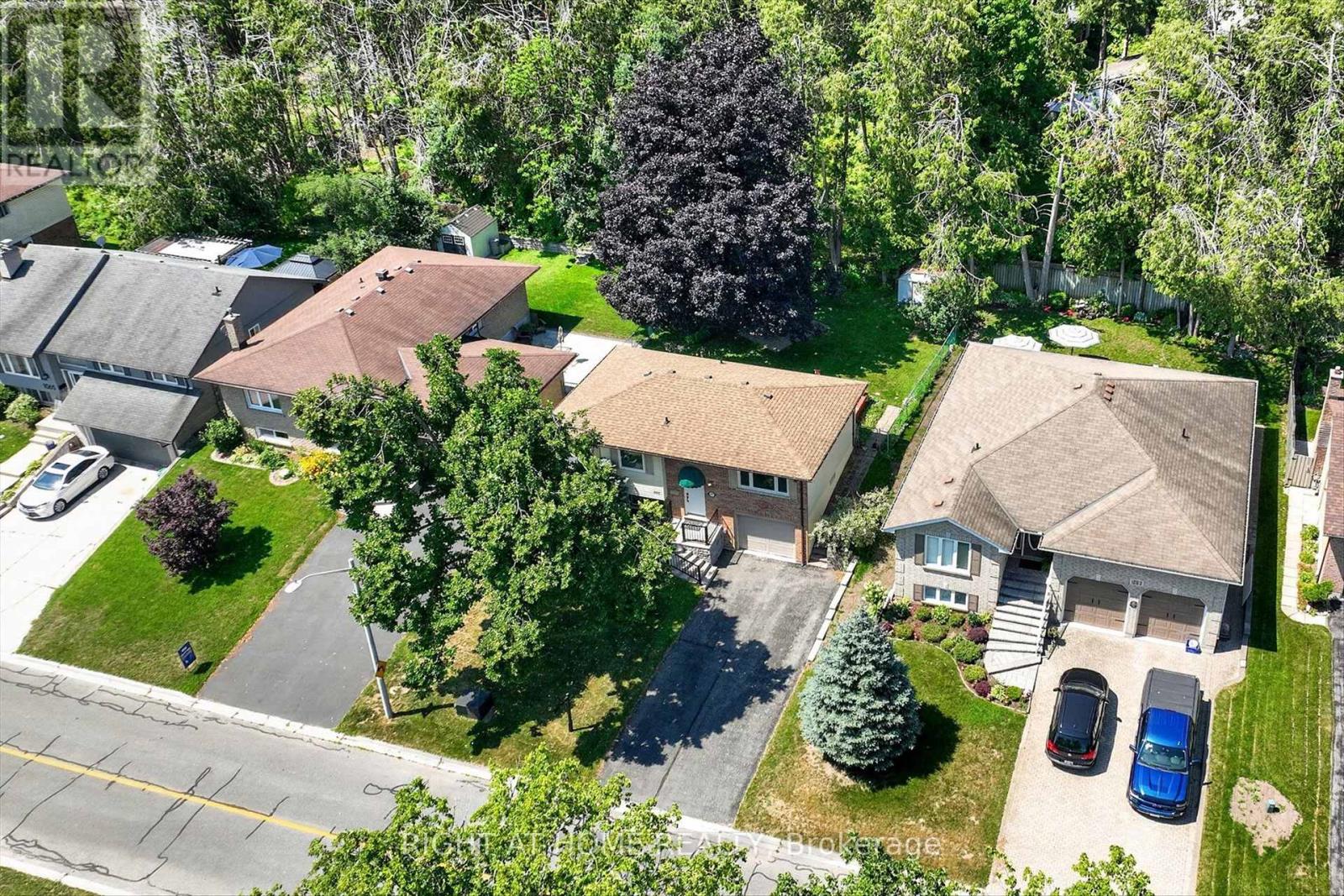 1077 DANITA BOULEVARD - 30