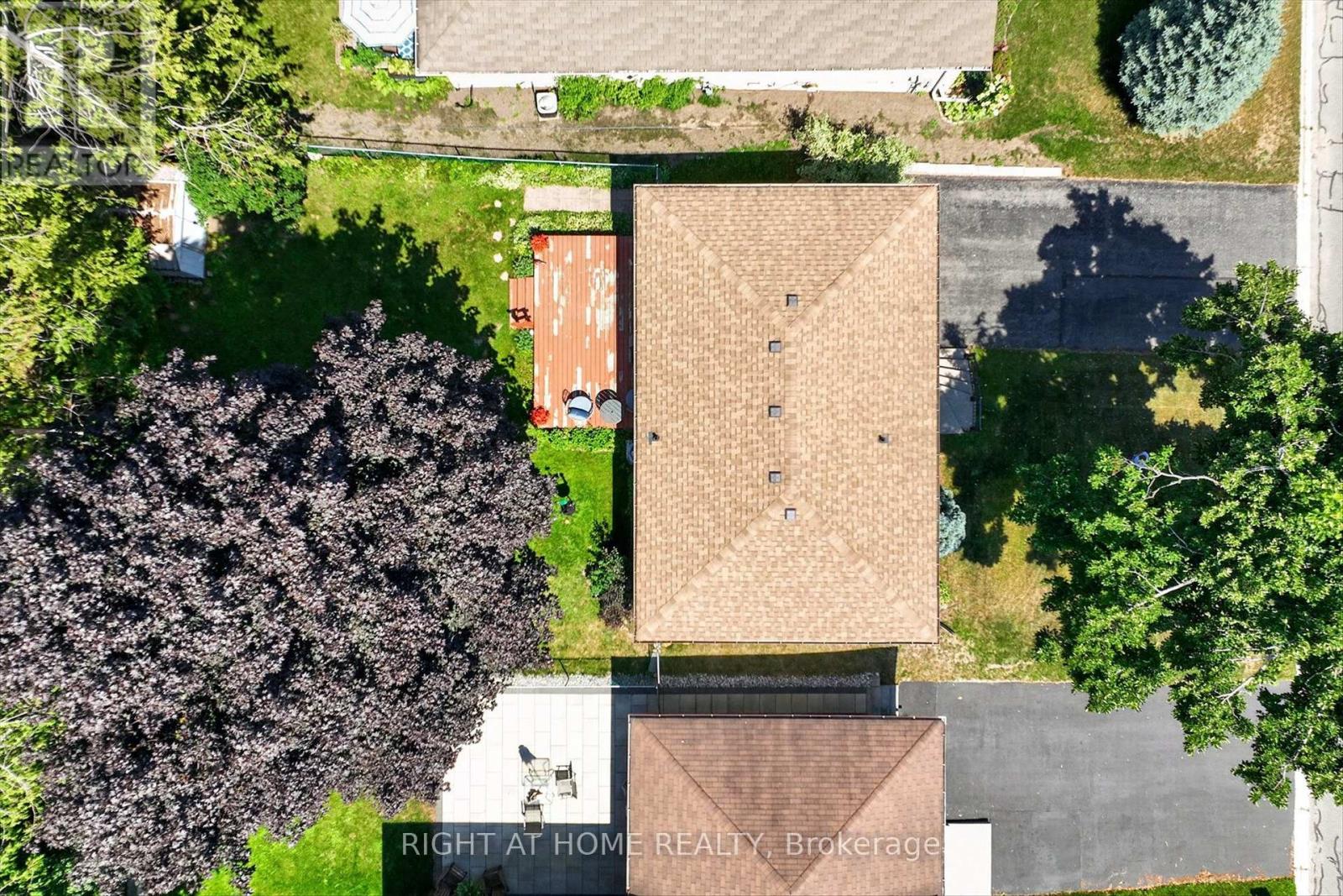 1077 DANITA BOULEVARD - 31