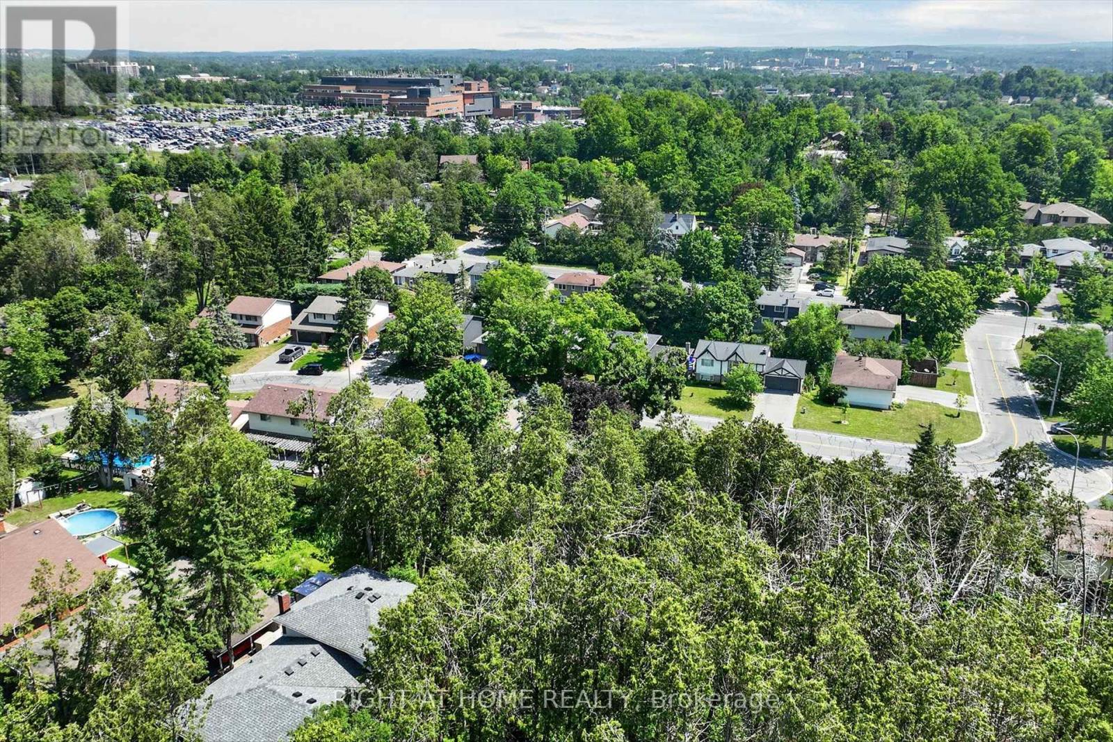 1077 DANITA BOULEVARD - 35