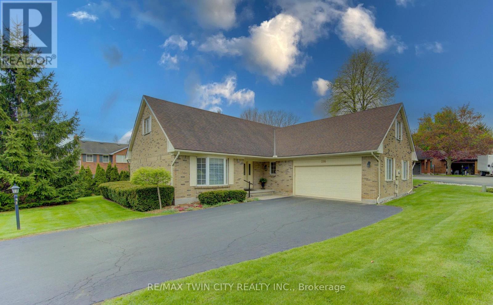 298 ROXTON DRIVE - 1