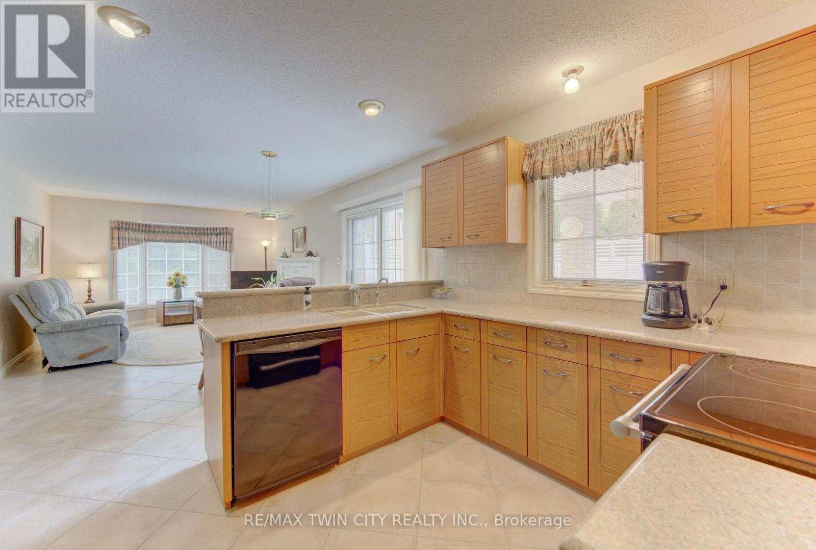 298 ROXTON DRIVE - 11