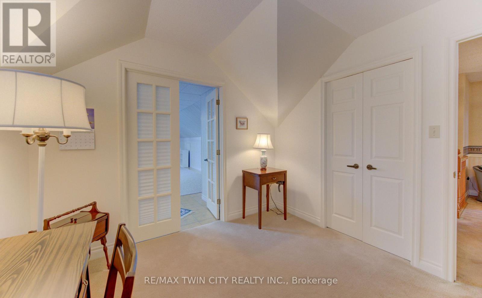 298 ROXTON DRIVE - 21