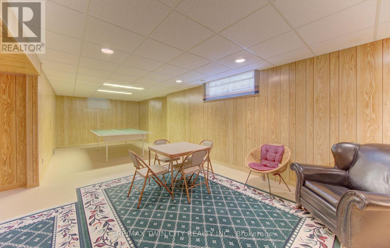298 ROXTON DRIVE - 26