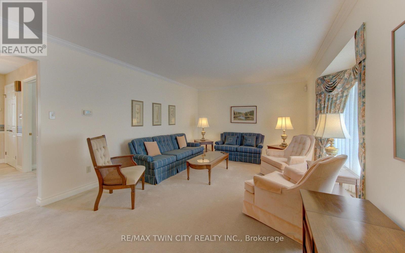 298 ROXTON DRIVE - 6
