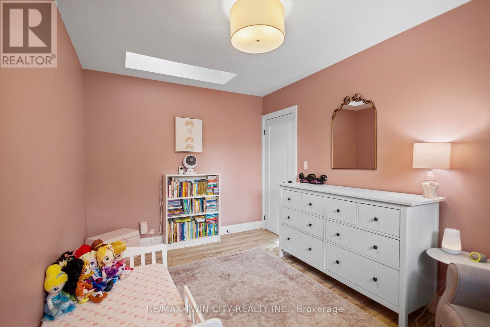 87 ST PAUL AVENUE - Image 18