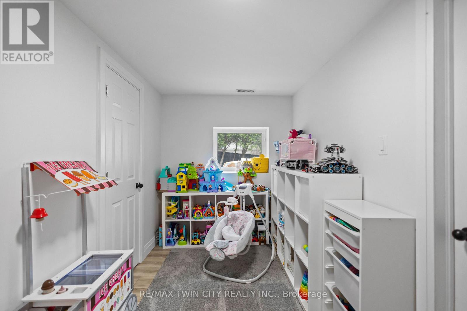 87 ST PAUL AVENUE - Image 27