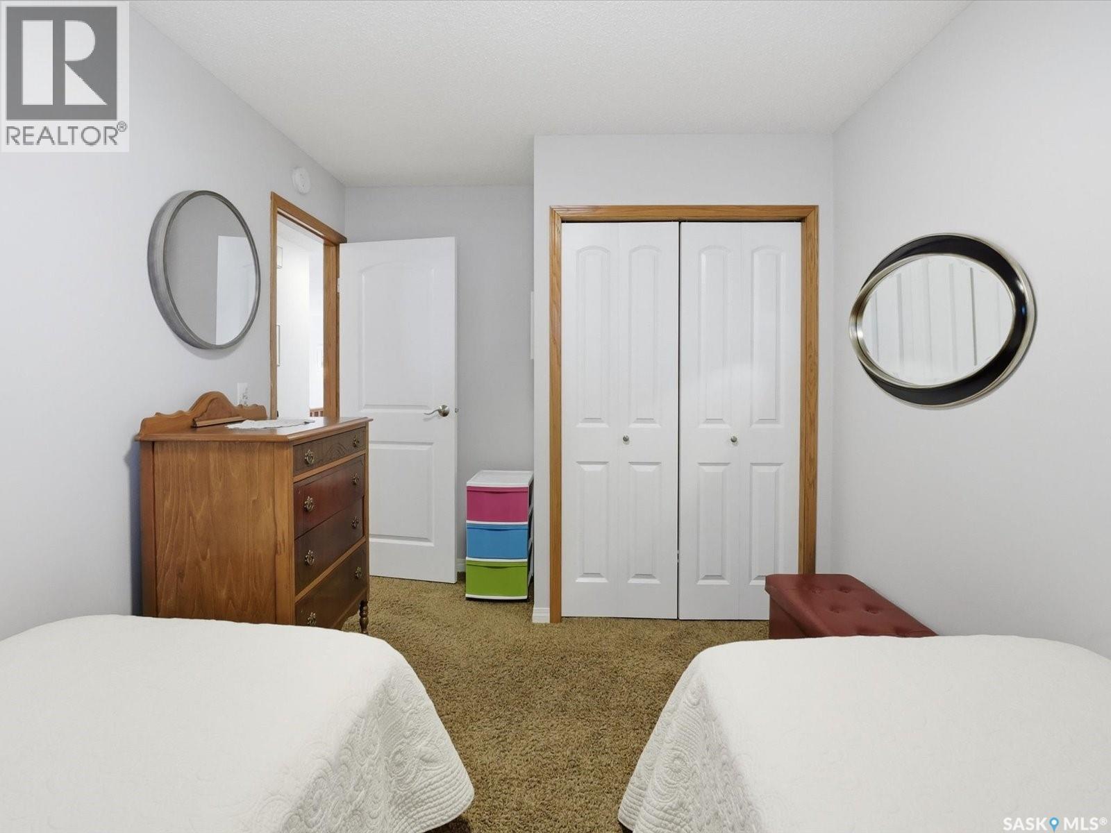 106 Jan CRESCENT - 20