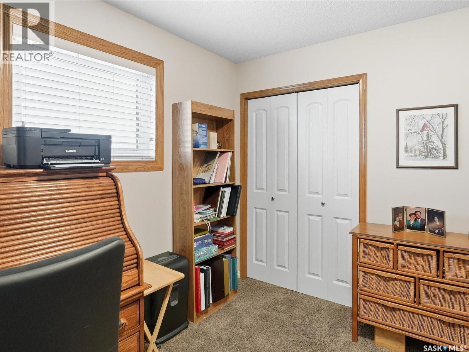 106 Jan CRESCENT - 21