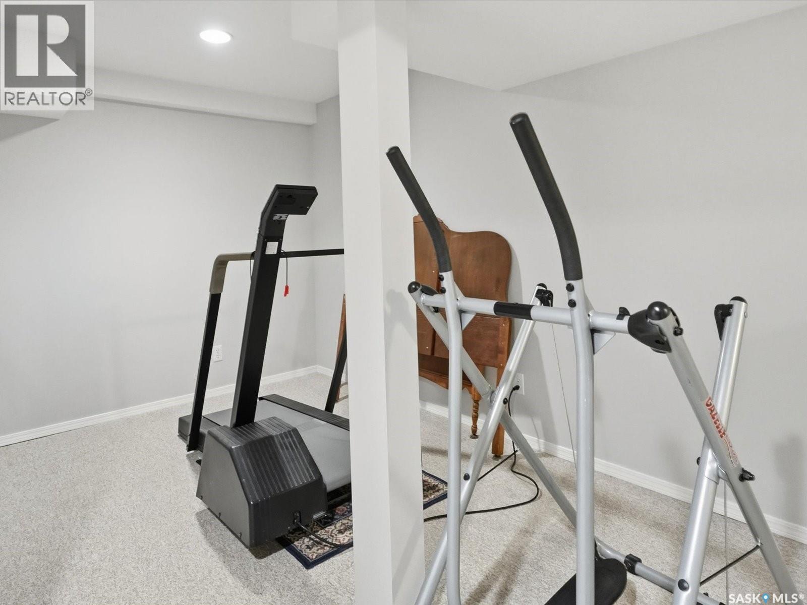 106 Jan CRESCENT - 29