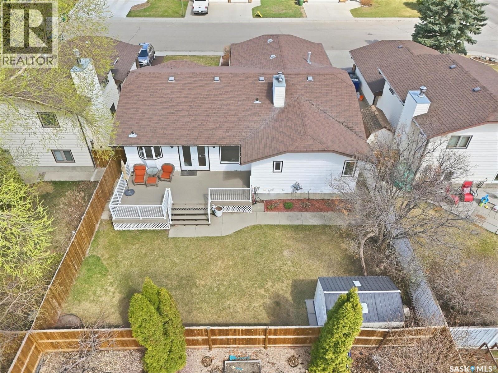 106 Jan CRESCENT - 36