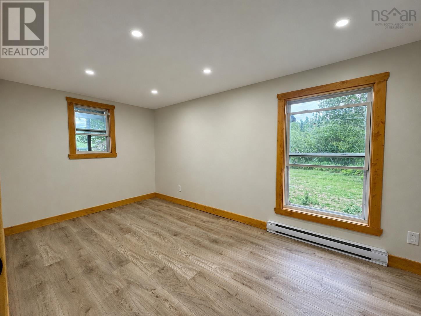 82 Golden River Road - 15