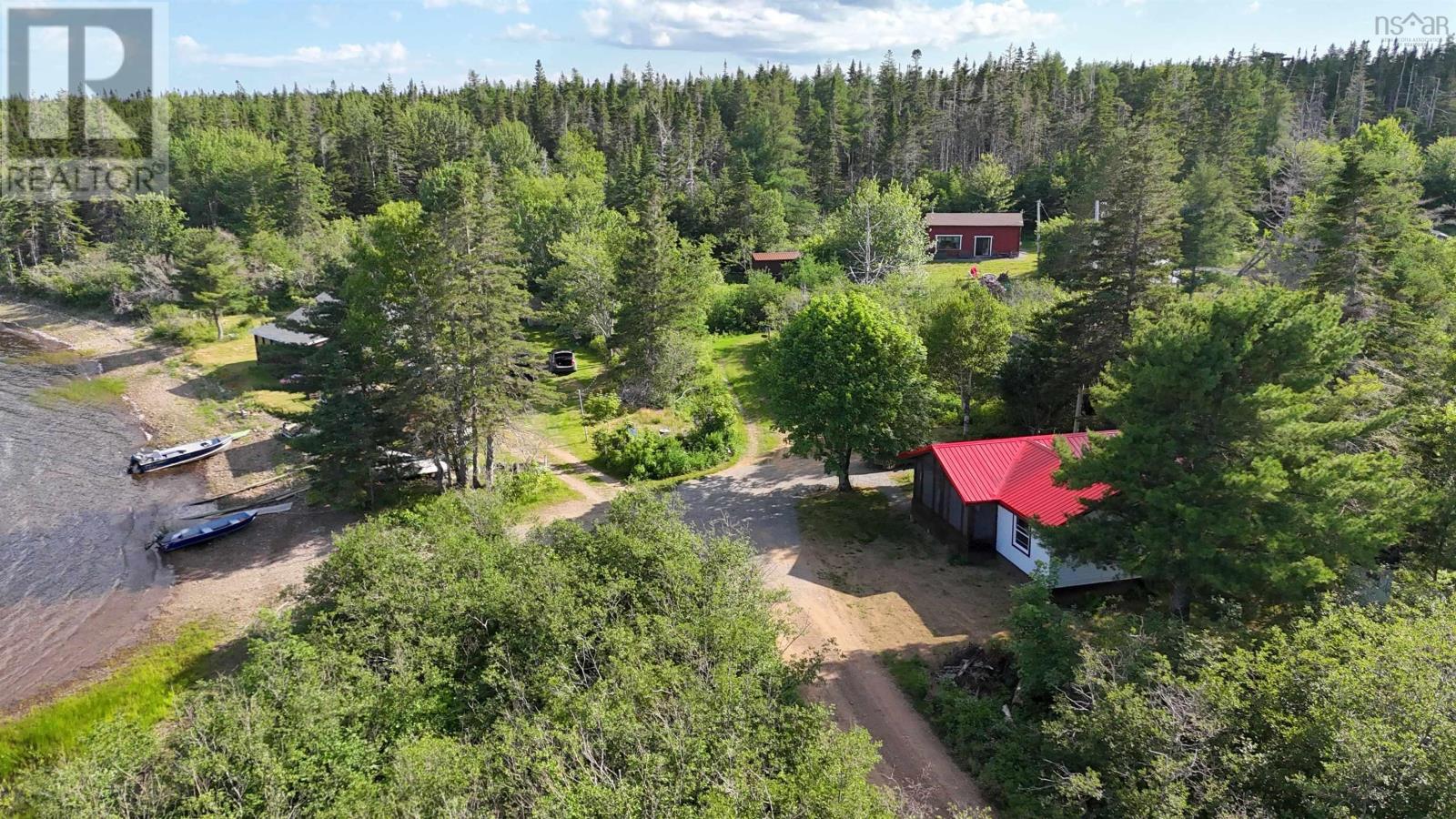 82 Golden River Road - 3