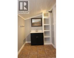 689 2nd Street W, Shaunavon, SK S0N2M0 Photo 12