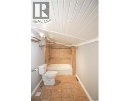 689 2nd Street W, Shaunavon, SK S0N2M0 Photo 10