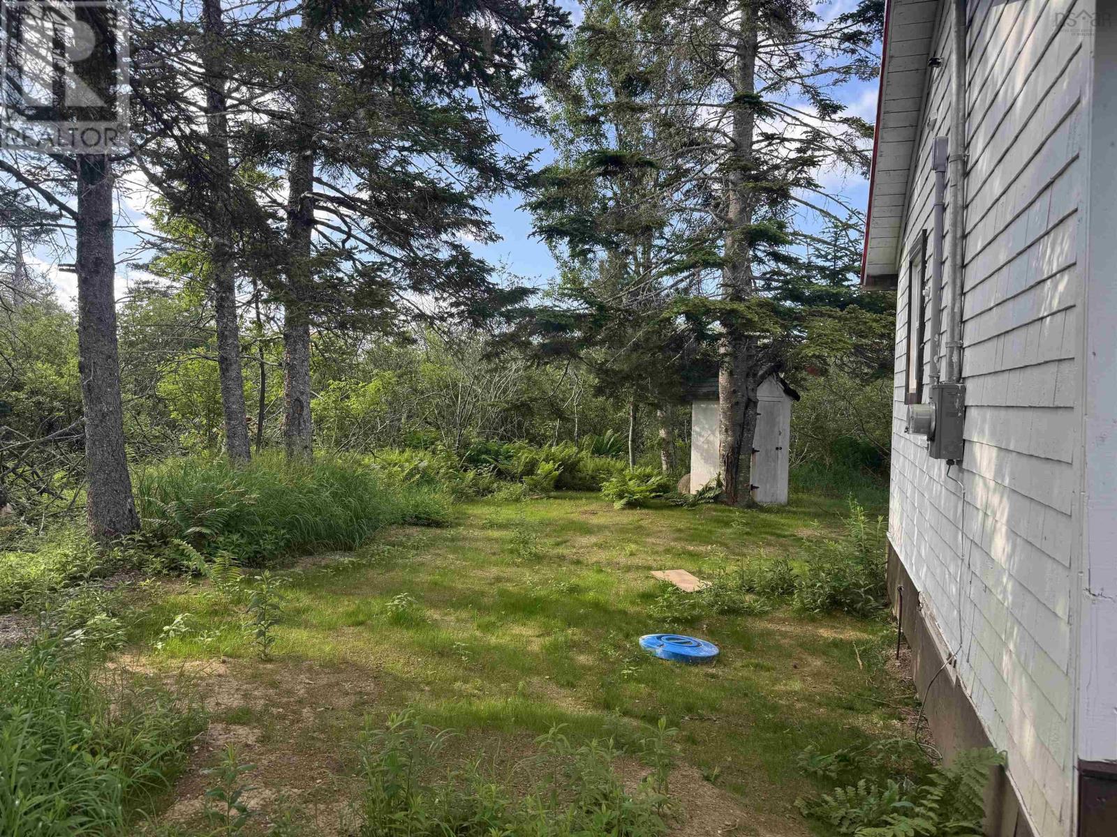82 Golden River Road - 25