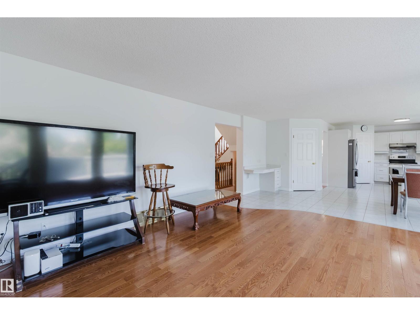 15 CORMACK CR NW - 18