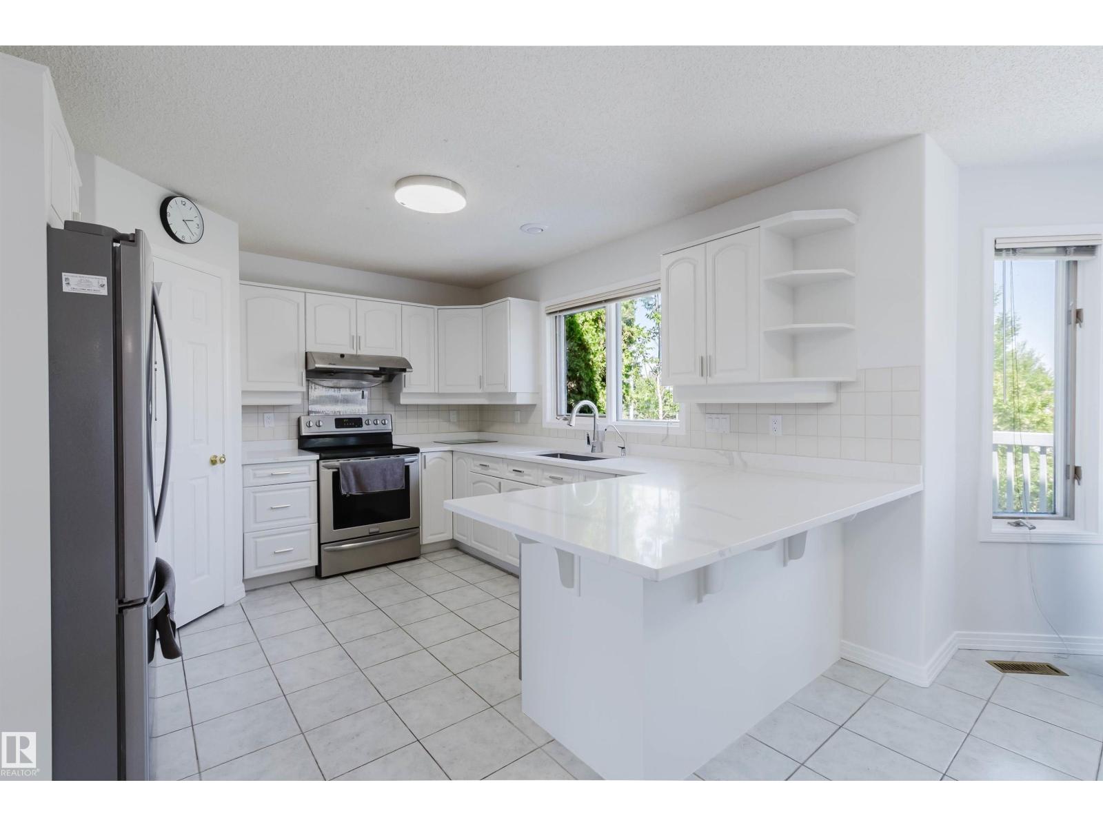 15 CORMACK CR NW - 23