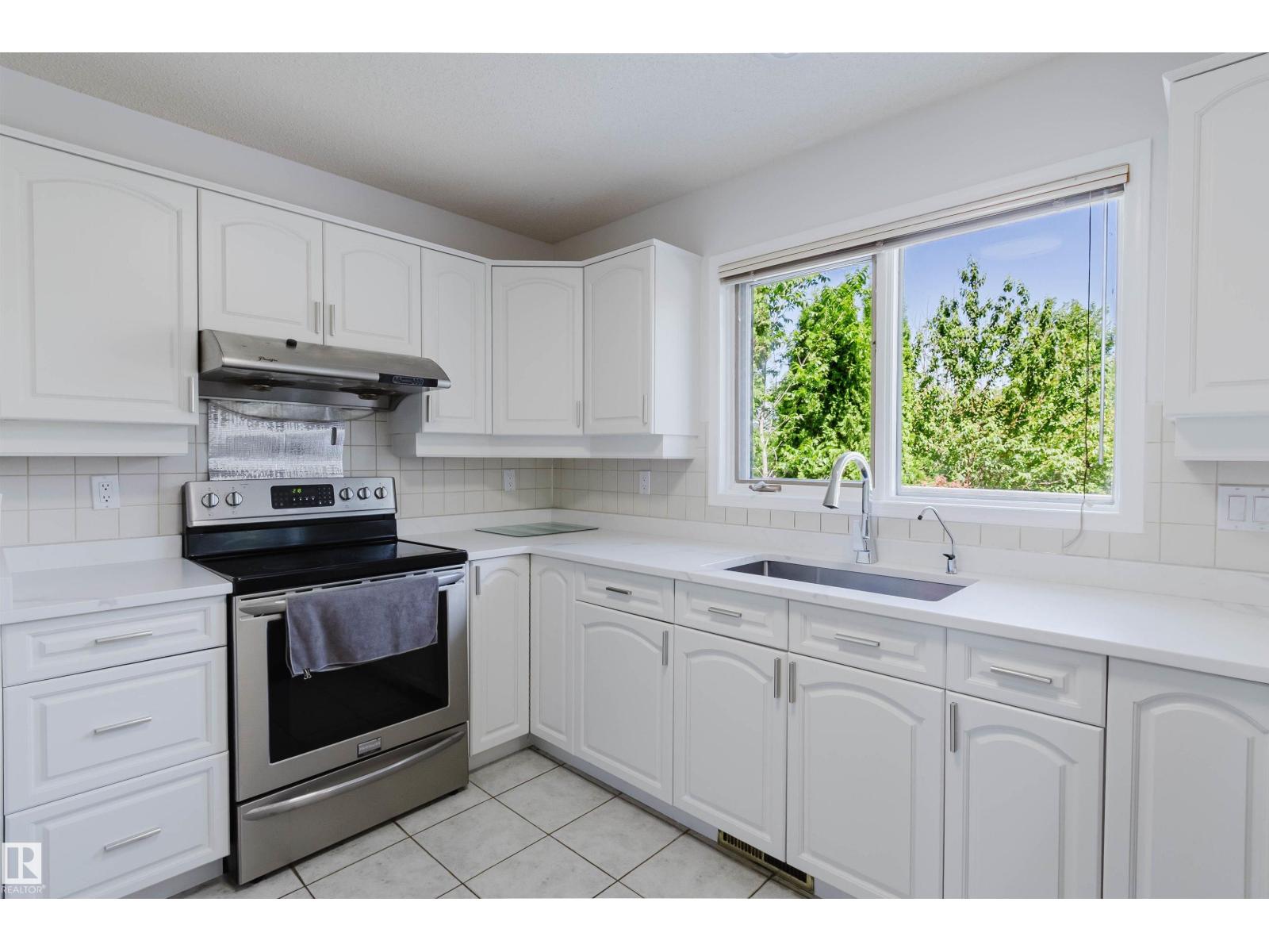 15 CORMACK CR NW - 24