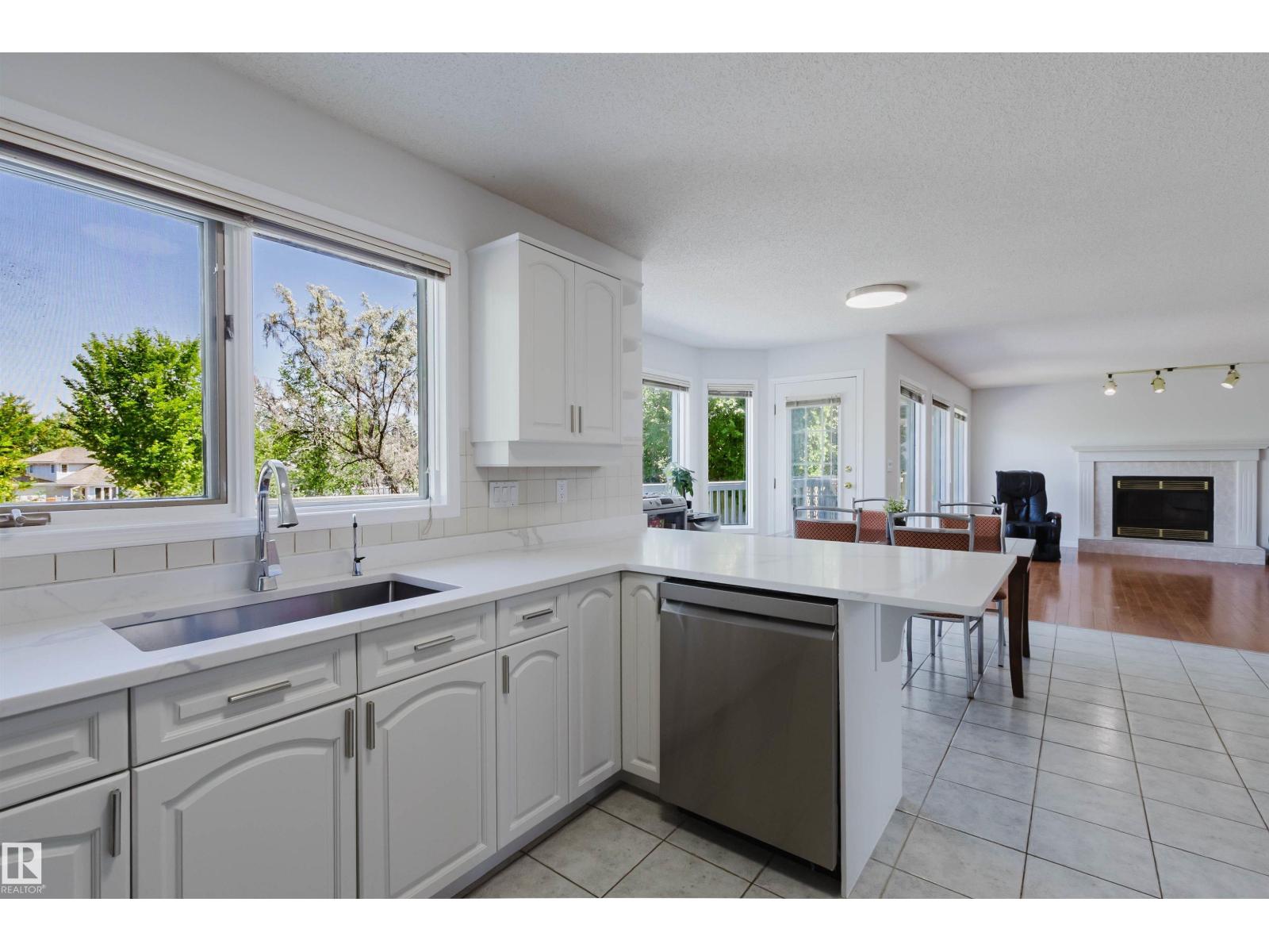 15 CORMACK CR NW - 27