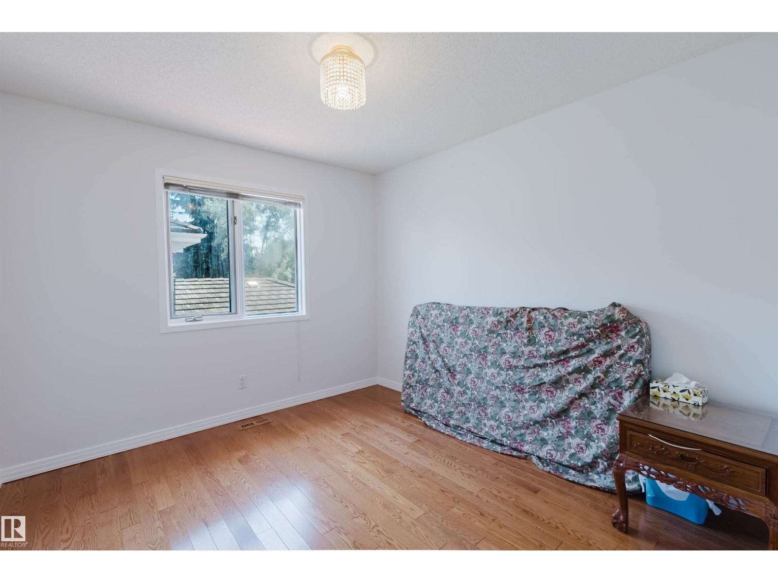 15 CORMACK CR NW - 29