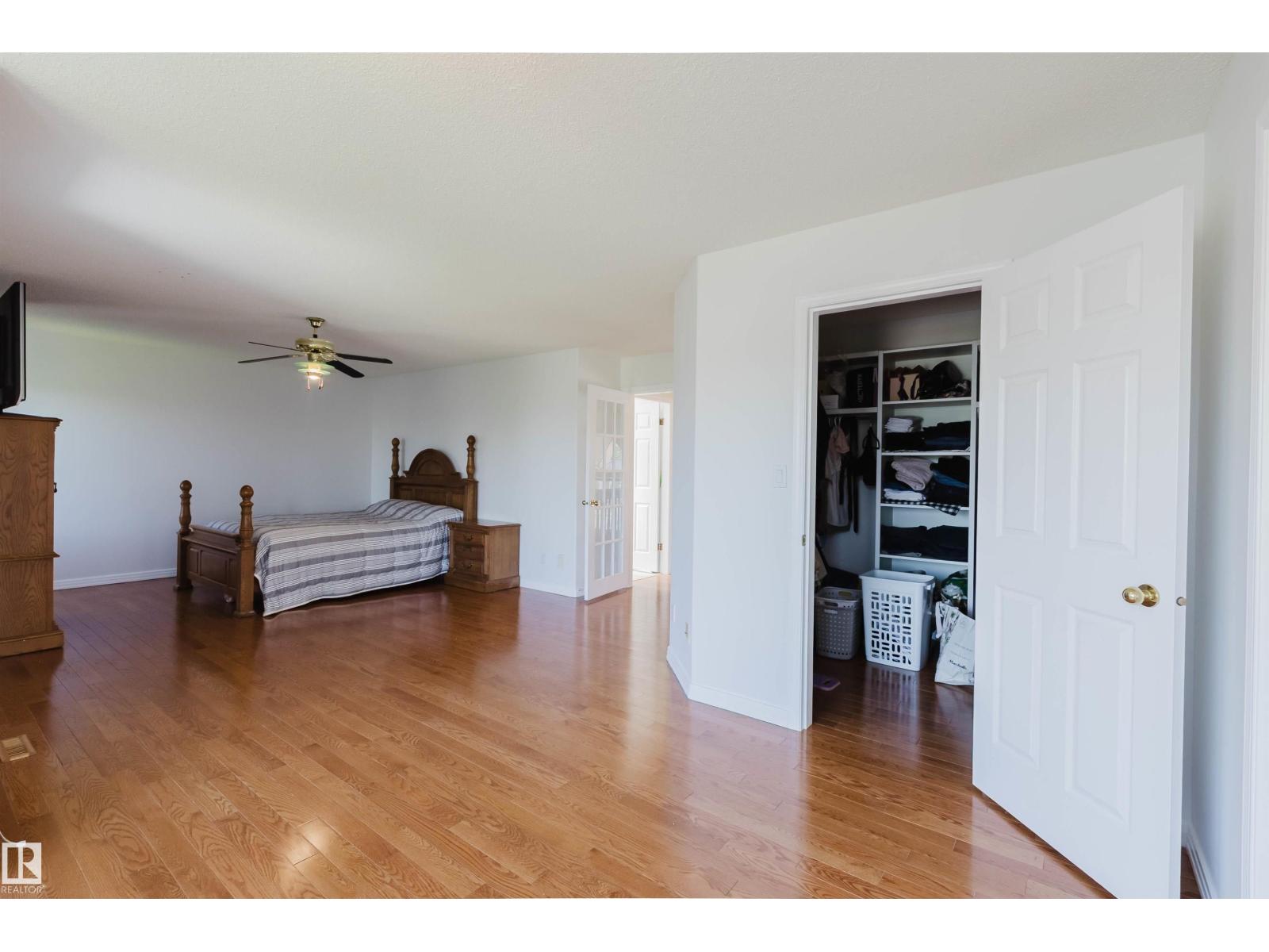 15 CORMACK CR NW - 40