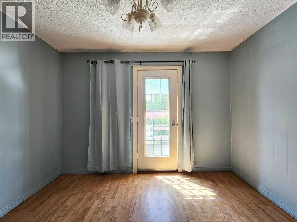 2229 210 Street - 21