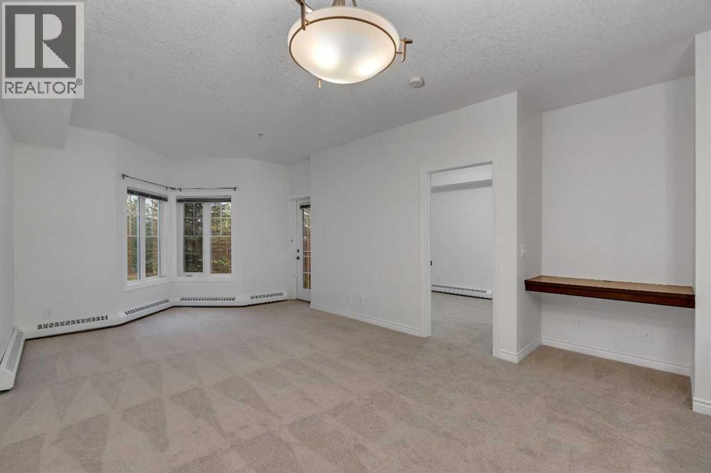#223 30 Royal Oak Plaza NW - 8