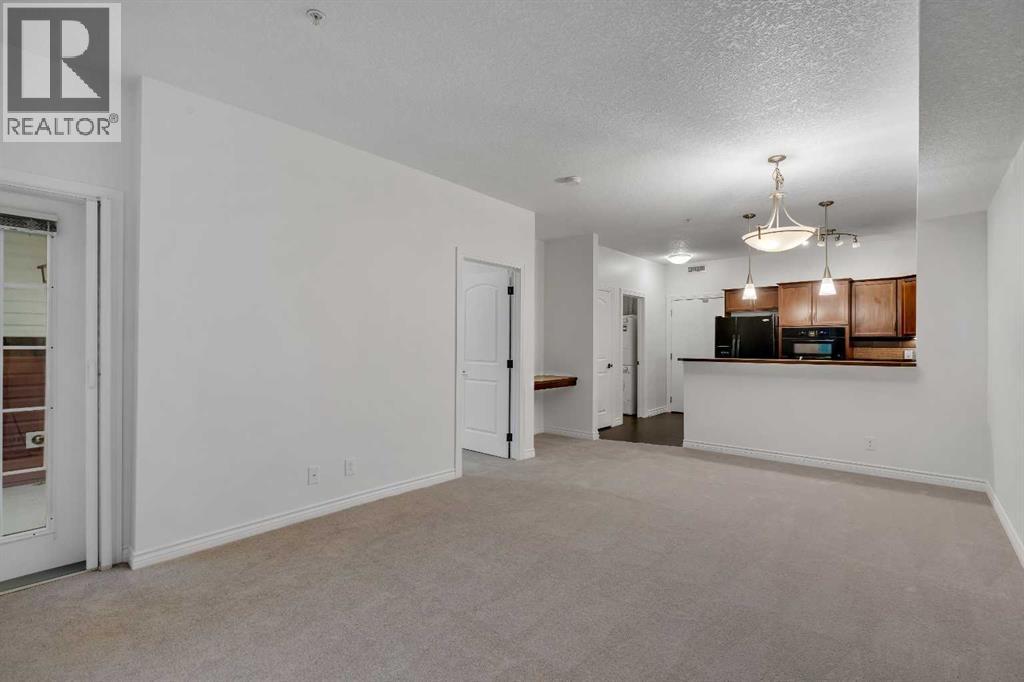 #223 30 Royal Oak Plaza NW - 9