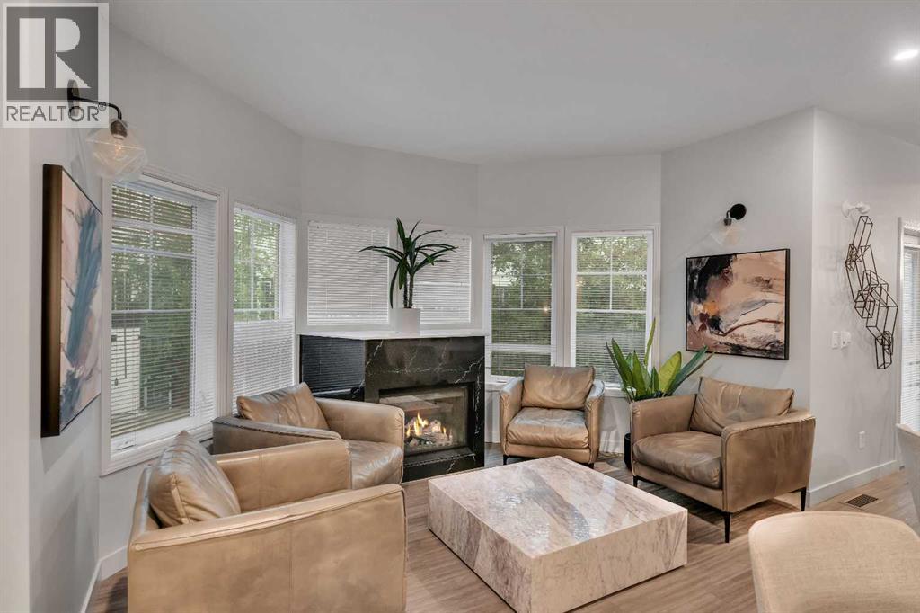 #223 30 Royal Oak Plaza NW - 21