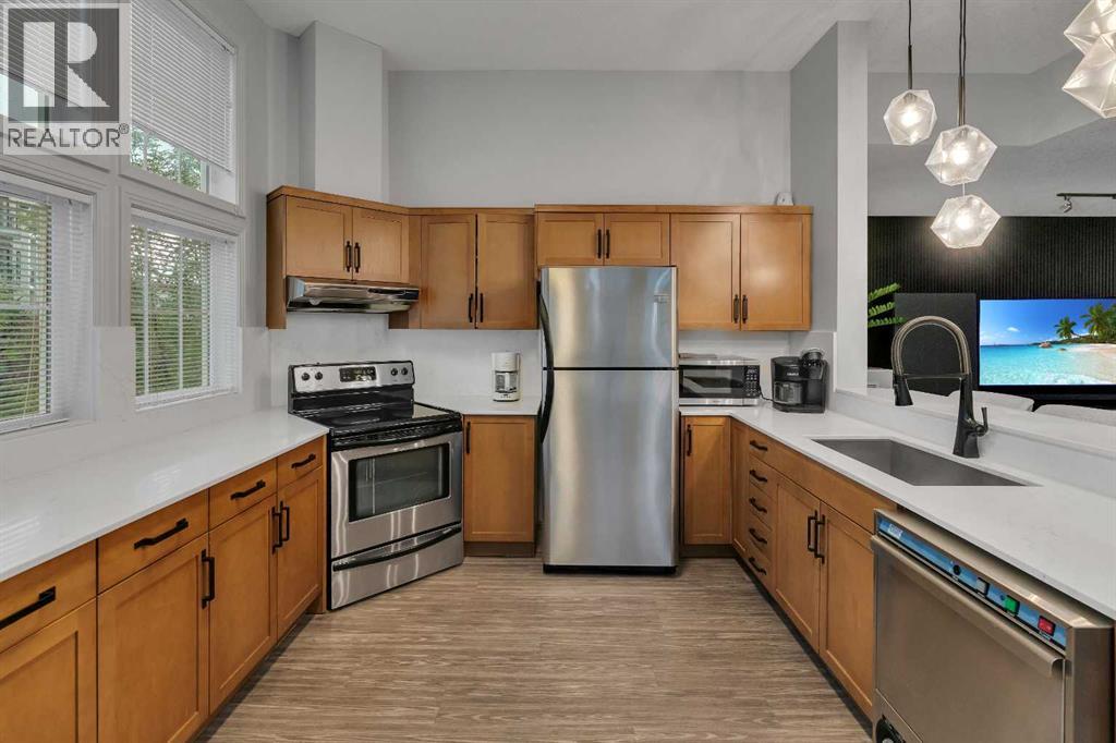 #223 30 Royal Oak Plaza NW - 23