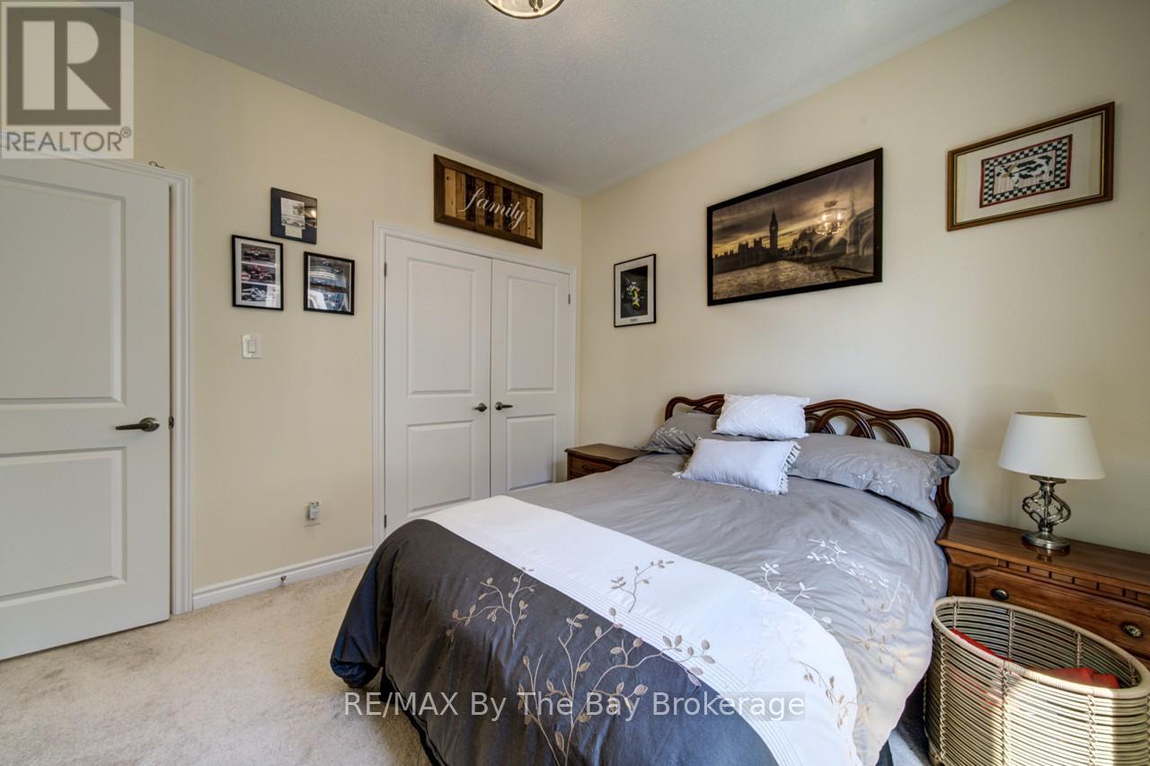 100 ALLEGRA DRIVE - 26