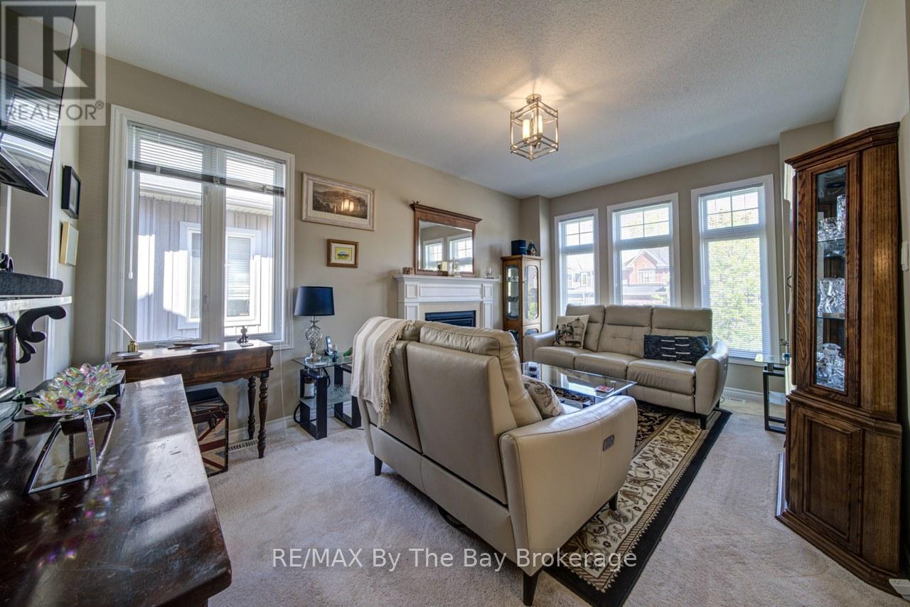 100 ALLEGRA DRIVE - 6