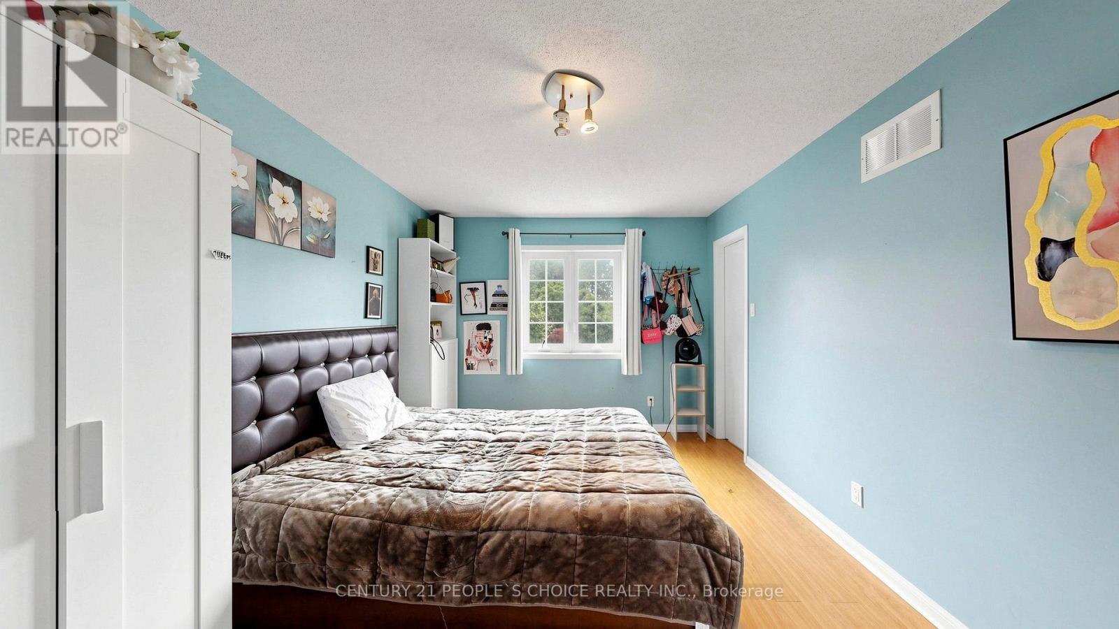 #15 33 ASPEN PARK WAY - 16