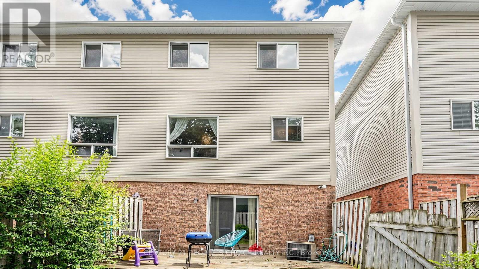#15 33 ASPEN PARK WAY - 31