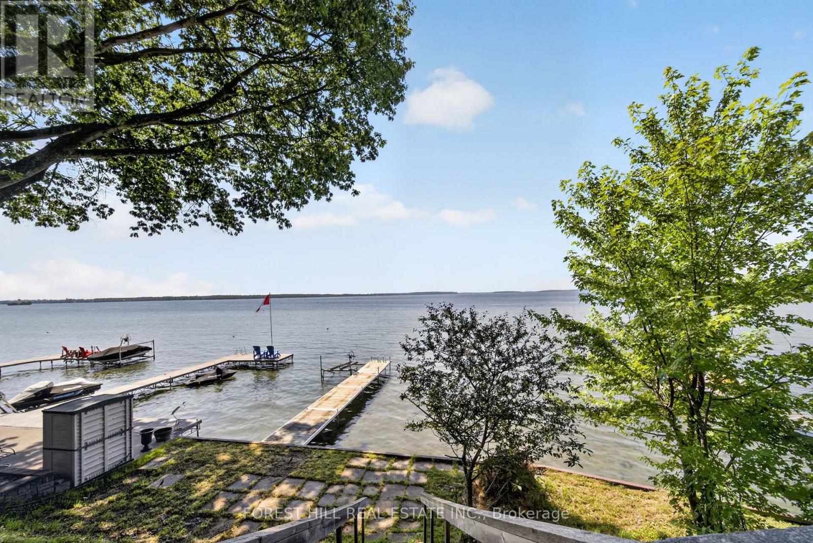 2999 LAKESIDE DRIVE - 23