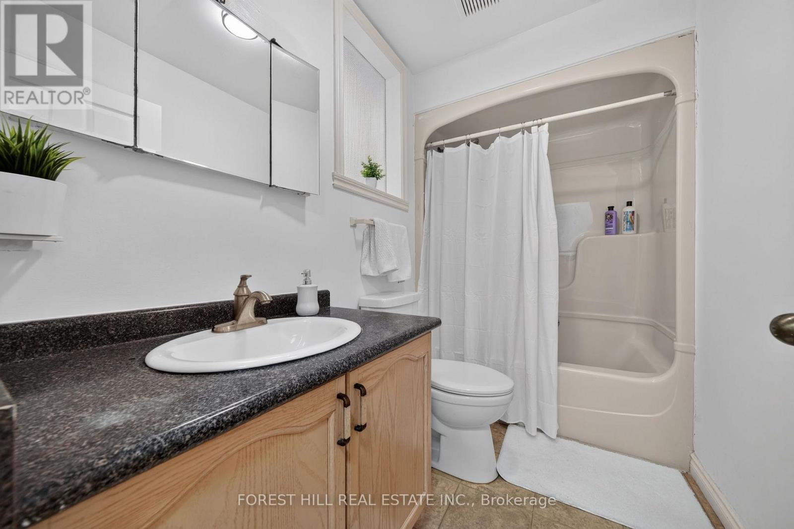 2999 LAKESIDE DRIVE - 9
