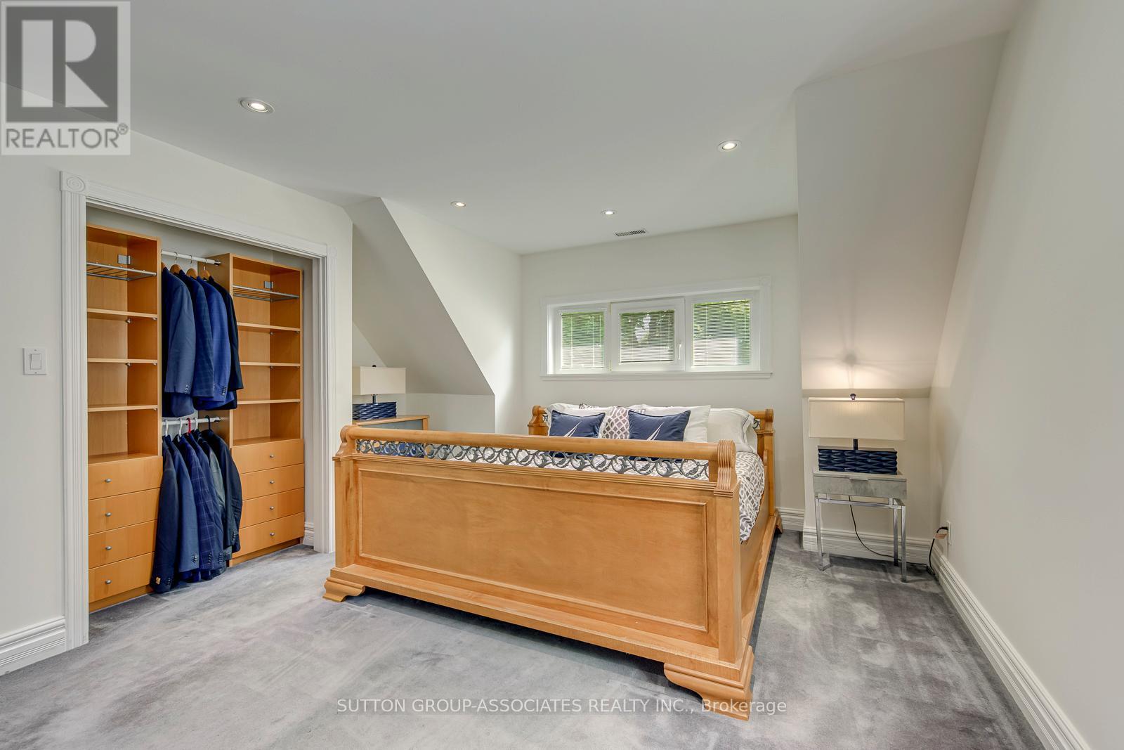 18 MARTIN GROVE ROAD - 12