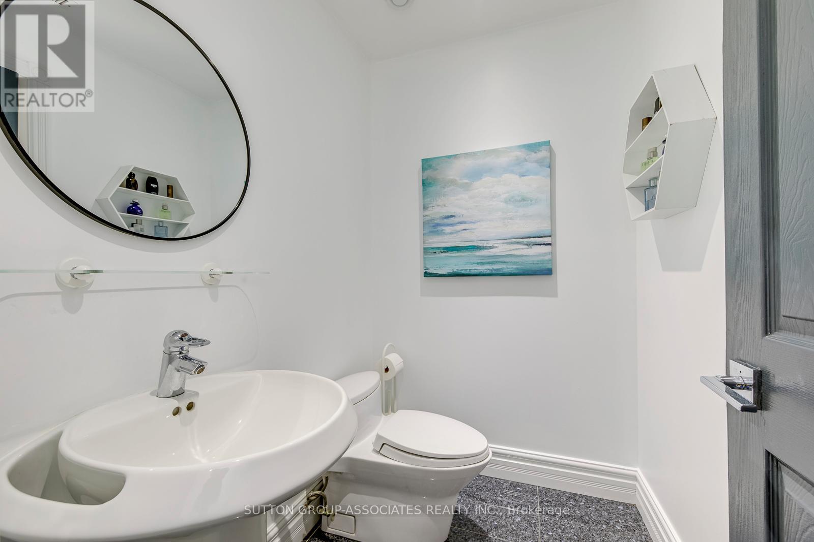18 MARTIN GROVE ROAD - 14