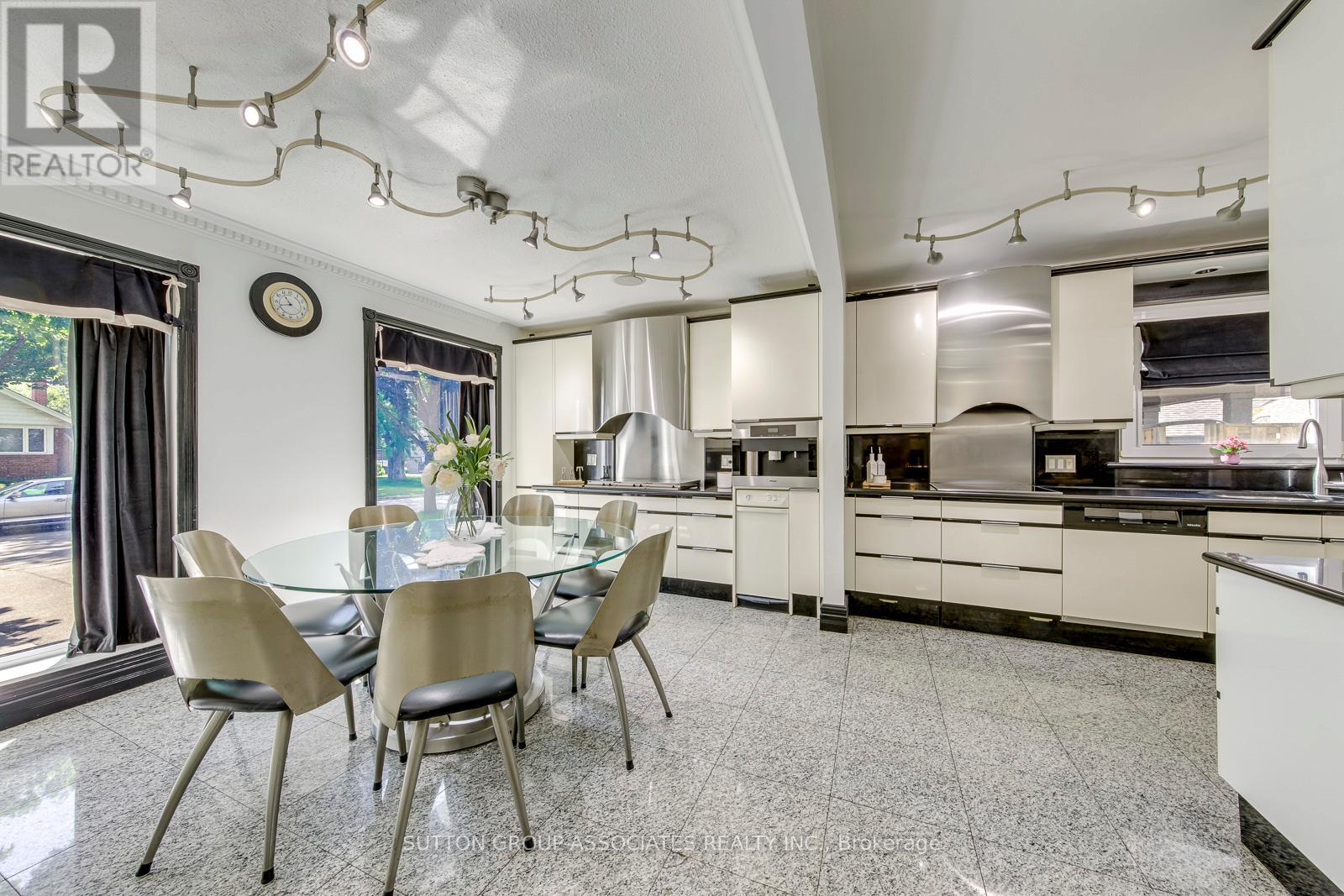 18 MARTIN GROVE ROAD - 3