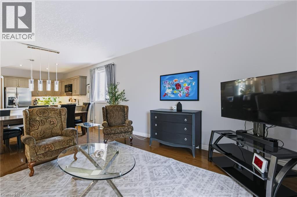 #22 244 DUNDAS Street W - Image 16