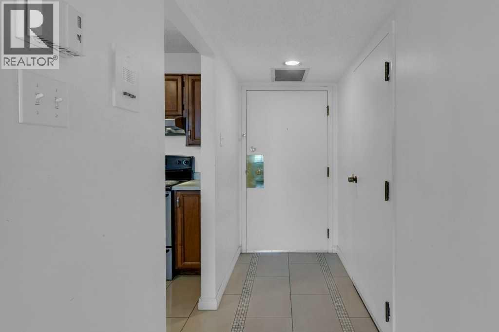 #402 1202 13 Avenue SW - 4