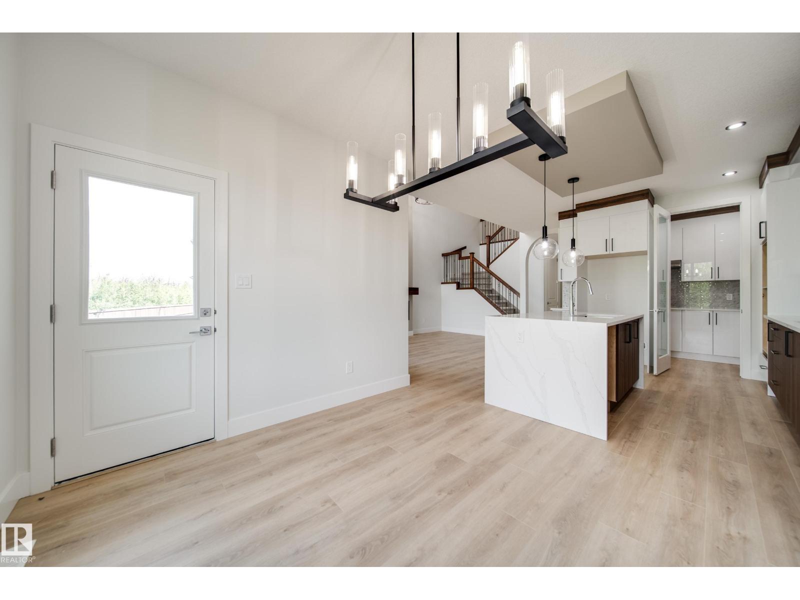 8816 183 AV NW - 19