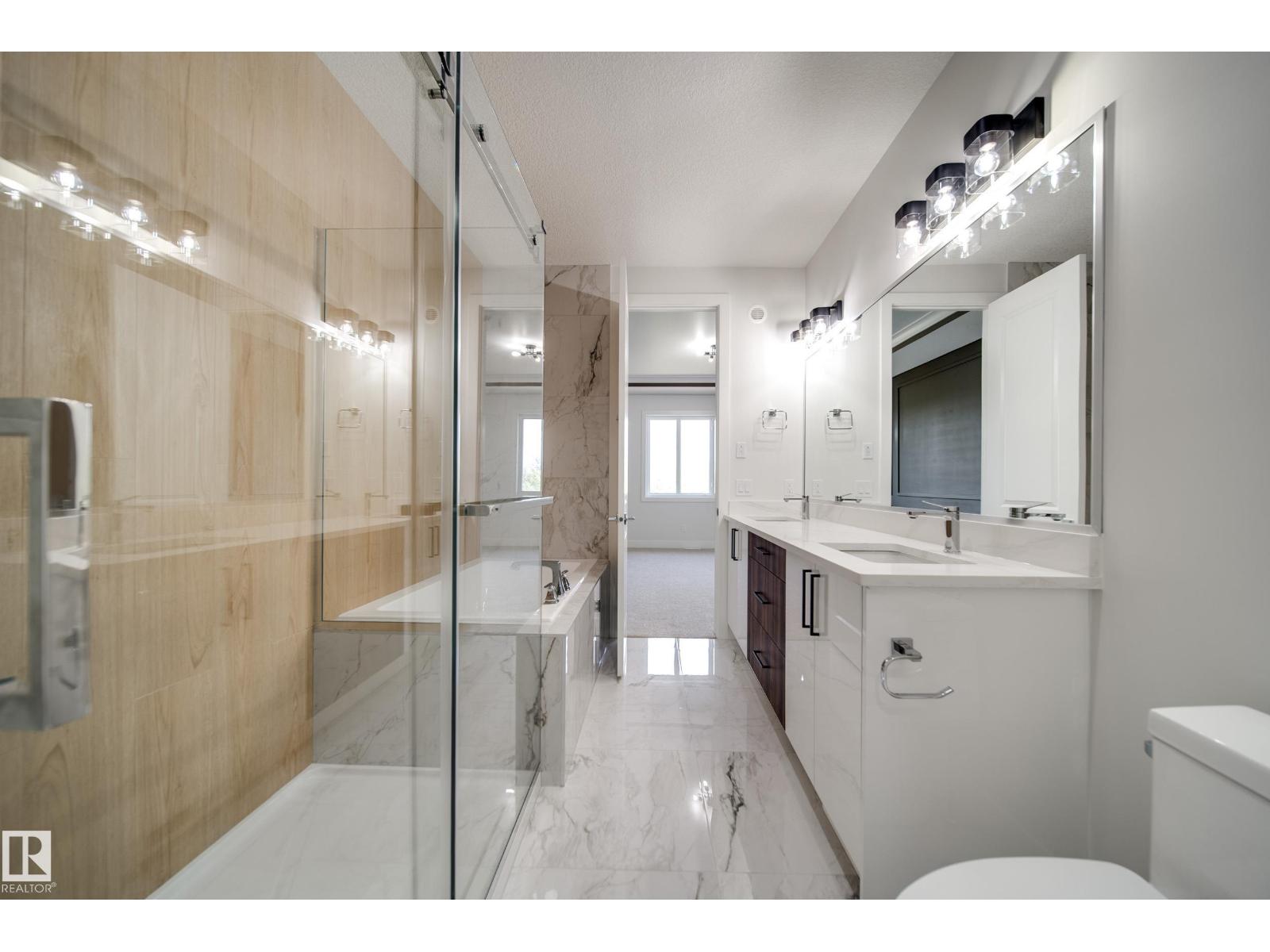 8816 183 AV NW - 26